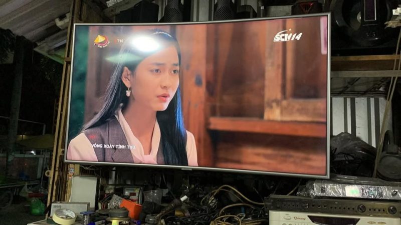 Thay màn hình tivi chính hãng